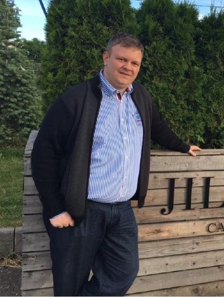 Раньше поставляли товар оптом, а затем вышли на маркетплейсы и начали осваивать сегмент b2c Раньше поставляли товар оптом, а затем вышли на маркетплейсы и начали осваивать сегмент b2c